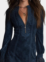 Αναστασία - Μίνι φόρεμα από σουέντ με δαντέλα