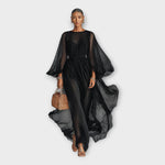 Αέρινο φόρεμα με κομψή και διαχρονική αισθητική